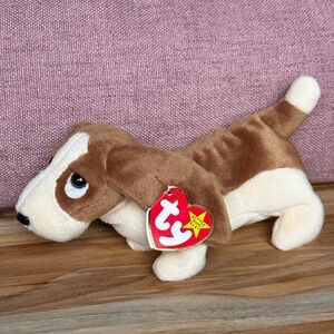 Vintage Ty Beanie Baby Tracker the Basset Hound Plush With Tag 1997